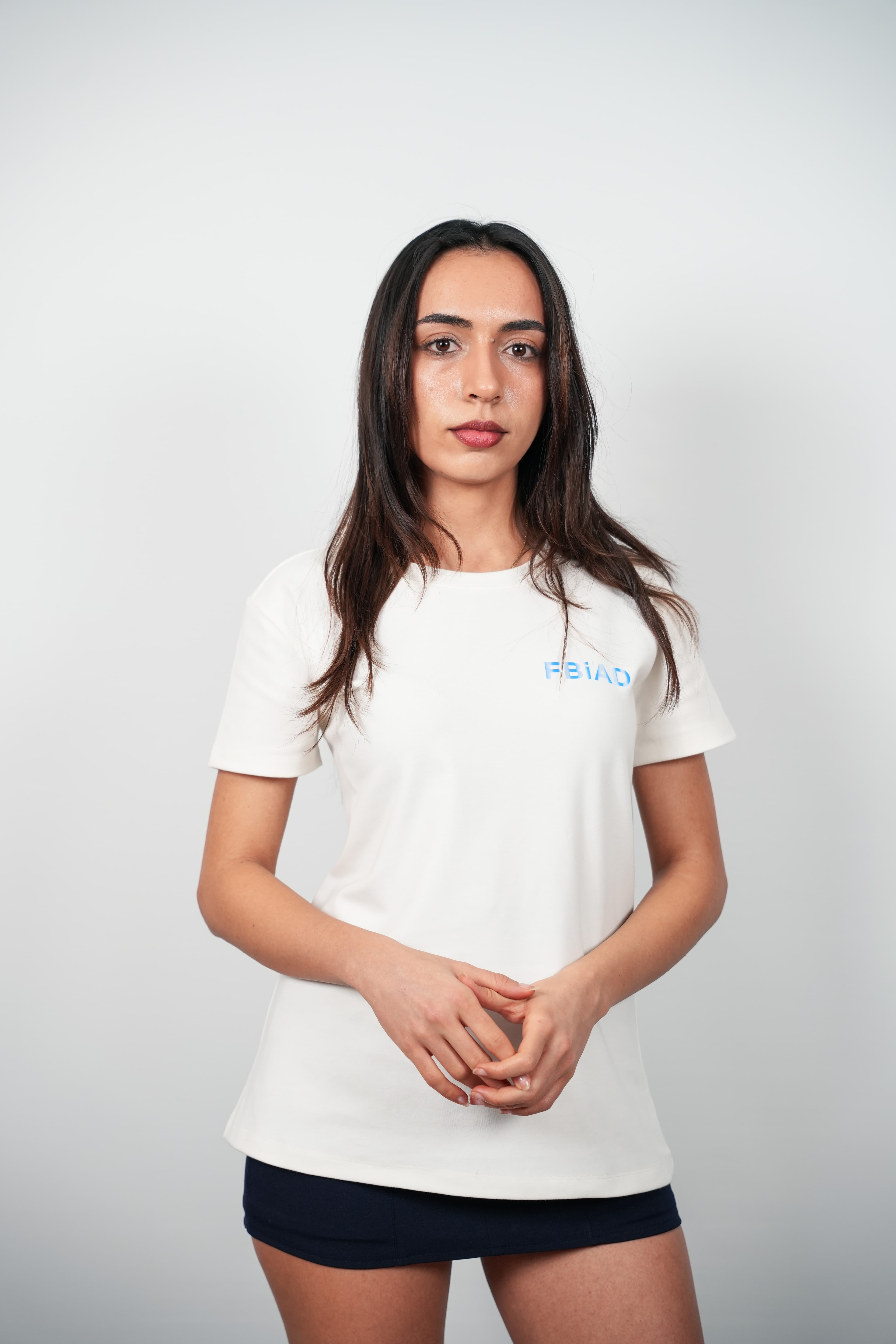 FBIAD Logolu Bisiklet Yaka Tişört Beyaz